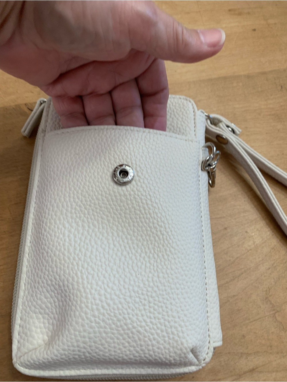 Wristlet - Off-White - Picture 2 of 11